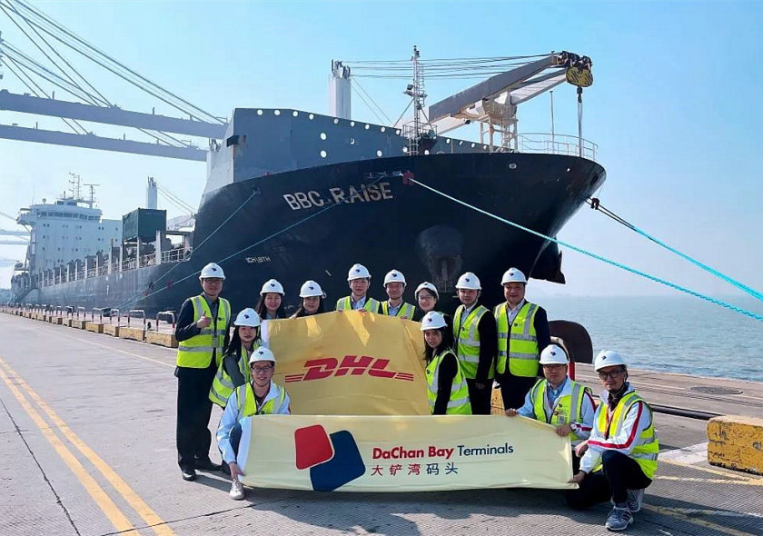 DHL租赁船舶再次挂靠大铲湾码头