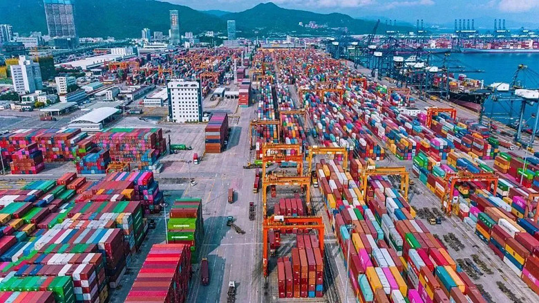 盐田国际连续20年位居中国港口集装箱码头吞吐量榜首
