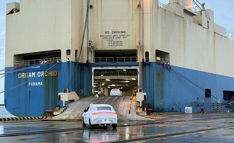深圳港小漠港区开通地中海汽车滚装航线