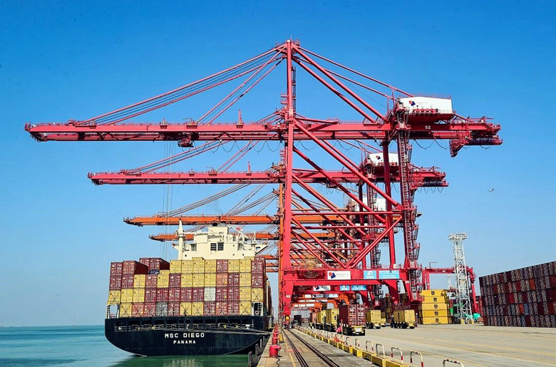 大铲湾码头迎来全新亚洲航线